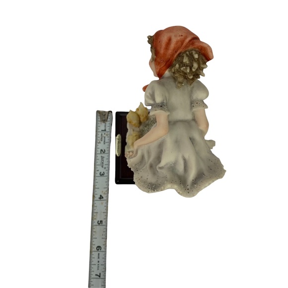 GIUSEPPE ARMANI BE GOOD CHICKS "Be Good Chicks" Figurine Florence Italy - Picture 10 of 10